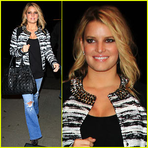 Jessica Simpson To Dress Friends In Her Fashion Line