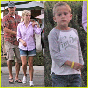 Reese Witherspoon: Ojai Labor Day Weekend!