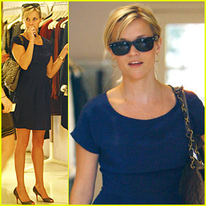 Reese Witherspoon Gets Ready for War