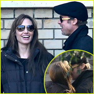 Brad Pitt & Angelina Jolie: Kissing in Budapest!