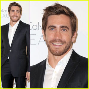 Jake Gyllenhaal Suits Up for Elle's Women in Hollywood Tribute