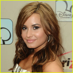 Demi Lovato Enters Treatment Center