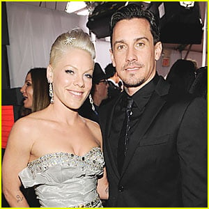Pink: Expecting A Baby with Carey Hart?