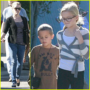 Reese Witherspoon: Church with Ava, Deacon and Jim Toth!