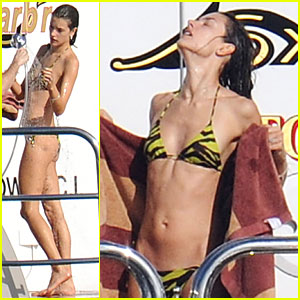 Alessandra Ambrosio: St. Barts Bikini Beauty!