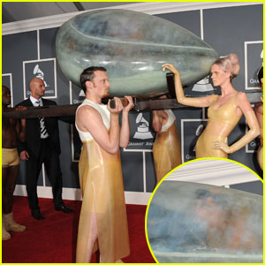 Lady Gaga: Grammys Egg Arrival!