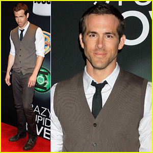 Ryan Reynolds: 'The Green Lantern' Arrives at CinemaCon!