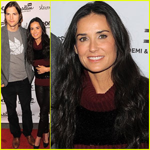 Ashton Kutcher & Demi Moore: Step Out For Freedom!