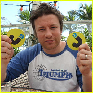 Jamie Oliver Interview - JustJared.com Exclusive!