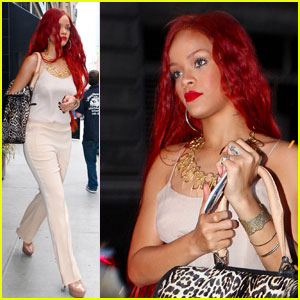 Rihanna: Working on Second Fragrance!