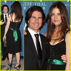 Katie Holmes Honors Tom Cruise for Wiesenthal Center