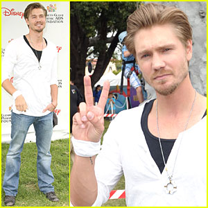 Chad Michael Murray: A Time for Heroes Picnic!