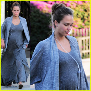 Jessica Alba: Honor Loves Sal Masekela! | Jessica Alba, Pregnant