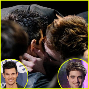 Robert Pattinson & Taylor Lautner Kiss at MTV Movie Awards