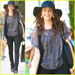 Emmy Rossum: ‘Shameless’ Needs Extras! Emmy Rossum Celebrity News