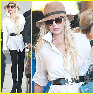 Lindsay Lohan Lands at LAX