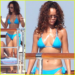 Rihanna: Bright Blue Bikini!