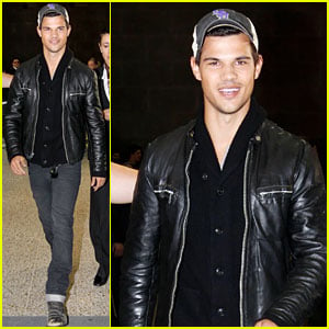 Taylor Lautner: Down Under Dude!