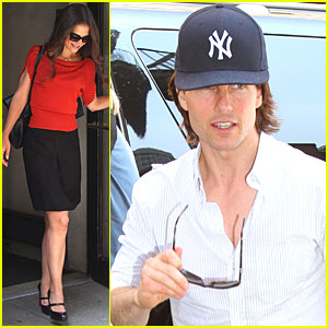 Katie Holmes & Tom Cruise Make It to Manhattan