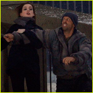 Anne Hathaway: 'The Dark Knight Rises' Stunt Fight!