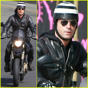 Justin Theroux: Motorcycle Man