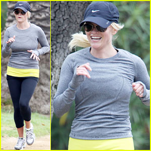 Reese Witherspoon: I Want to Make Out with Jennifer Aniston!