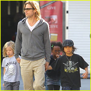 Brad Pitt & Kids See 'Hugo' on Black Friday
