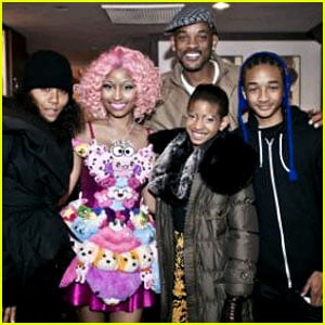 Nicki Minaj: Smith Family Picture!