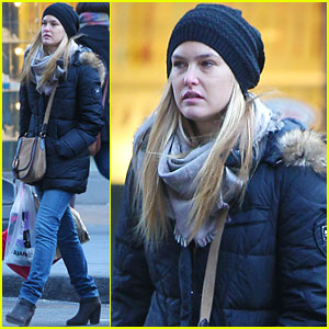 Bar Refaeli: Chilly Winter Woes!
