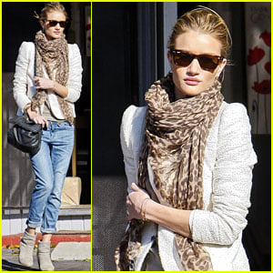 Rosie Huntington-Whiteley Grabs Holiday Cards
