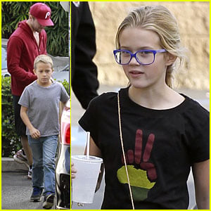 Ryan Phillippe: Sunday Lunch with Ava & Deacon!