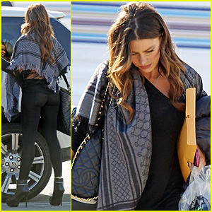 Sofia Vergara: ‘Modern Family’ Set Exit | Sofia Vergara | Celebrity