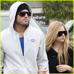 Avril Lavigne & Brody Jenner Tweet Love For Each Other