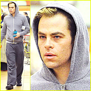 Chris Pine: Bleached Blond Tips!