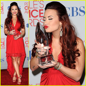 Demi Lovato - People's Choice Awards 2012 Performer!