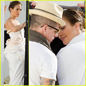 Jennifer Lopez & Casper Smart Get Close in Miami!