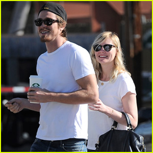Kirsten Dunst: Starbucks Stop with Garrett Hedlund!