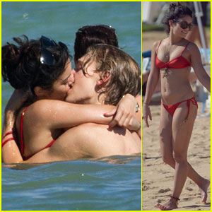 Vanessa Hudgens & Austin Butler: Ocean Kisses!