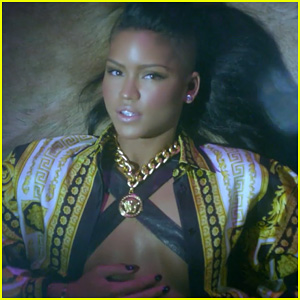 Cassie: 'King Of Hearts' Video Premiere!