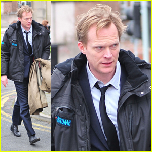 Paul Bettany: On Set for 'Blood'!