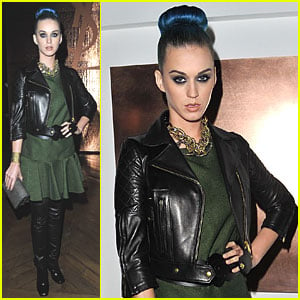 Katy Perry: Front Row at YSL Presentation!