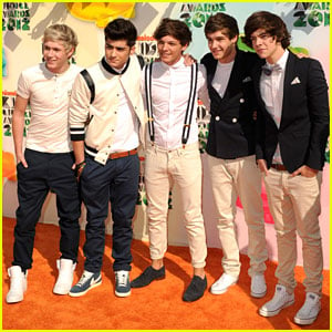 One Direction - Kids' Choice Awards 2012 Performance!
