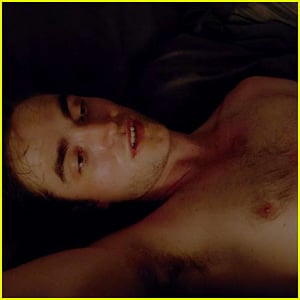 Robert Pattinson: Shirtless In 'Cosmopolis' Trailer!