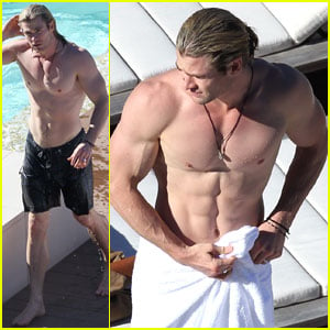 Chris Hemsworth: Shirtless in Sydney!
