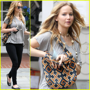 Jennifer Lawrence: Monday Meeting with Francis Lawrence!