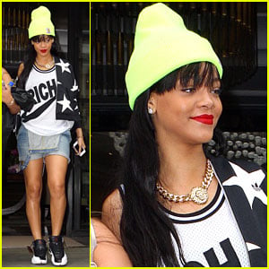 Rihanna: Neon London Outing