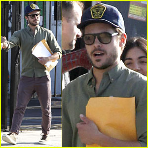 Zac Efron: Script Review! | Zac Efron | Just Jared: Celebrity News and ...