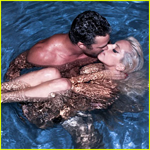 Lady Gaga: Skinny Dipping with Taylor Kinney!