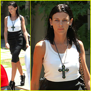 Liberty Ross Visits Lawyer's Office Sans Wedding Ring