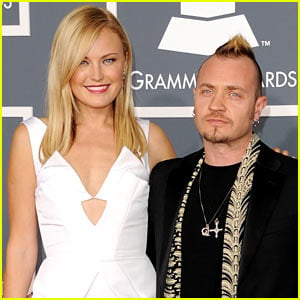 Malin Akerman: Pregnant with First Child!